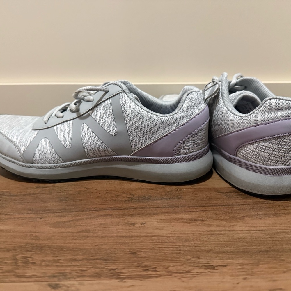 Vionic Women's Gray and Purple tennis Shoes